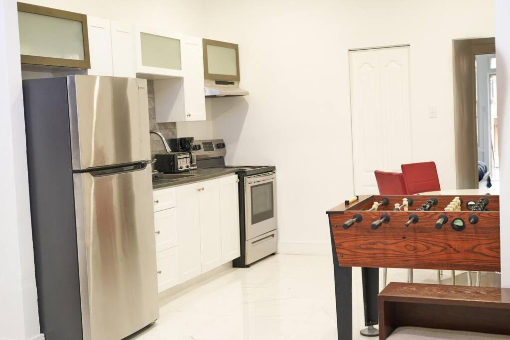 Blue Lounge ☆ Lafontaine Park ☆ Tv Cable Apartment Montreal Luaran gambar